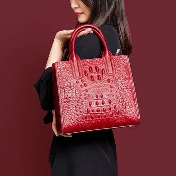 Customize Luxury high quality new design lady crocodile pattern genuine leather handbag kill bag