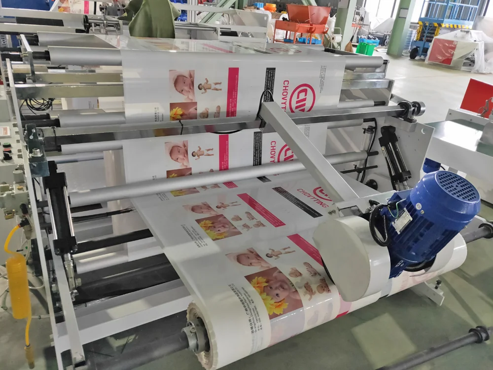 Automatic high speed punching handle Wicket Diaper plastic Bag Making Machine