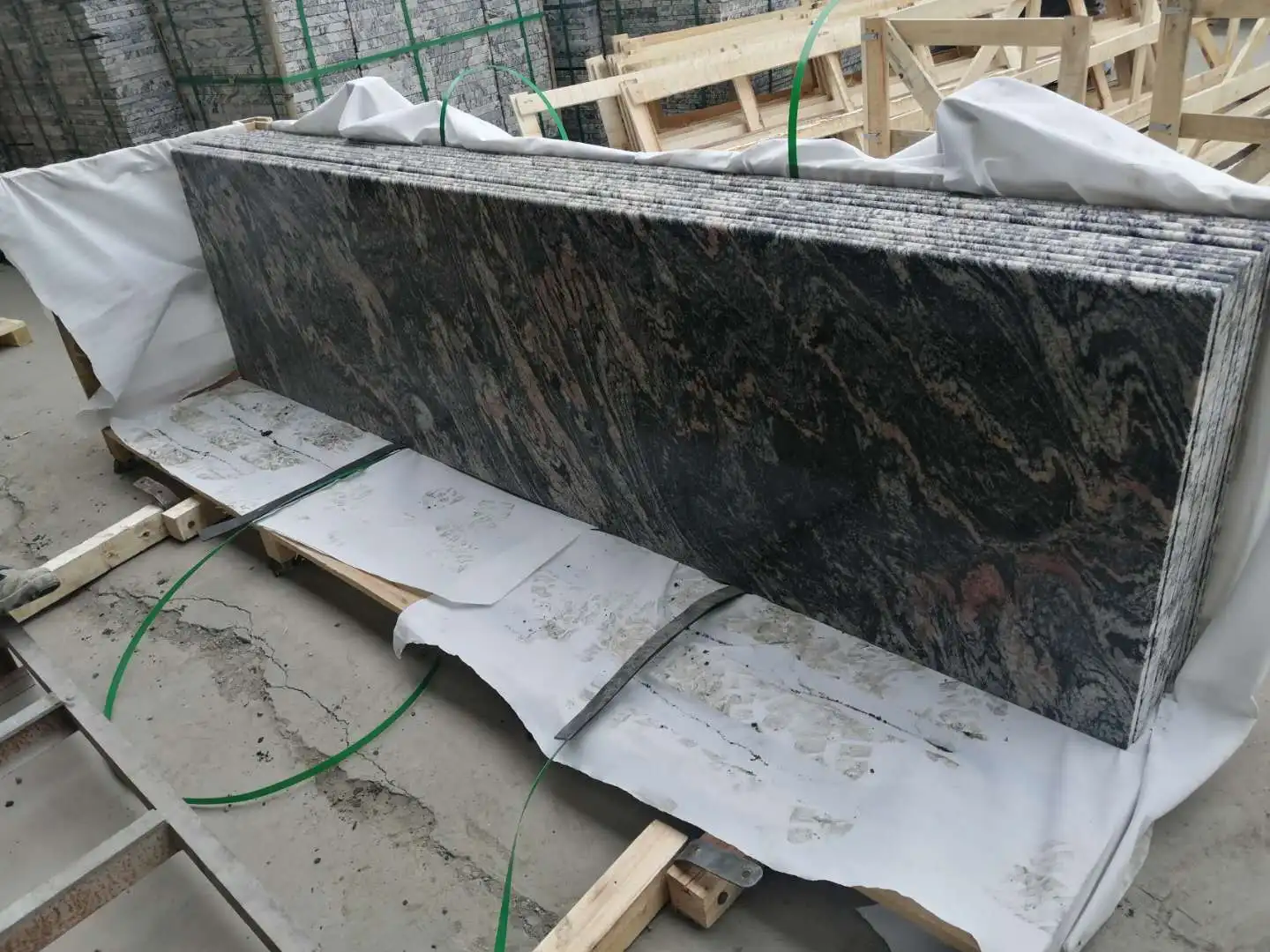 Natural Granite Kitchen Countertop Deluxe Countertop Tile 240 * 60cm