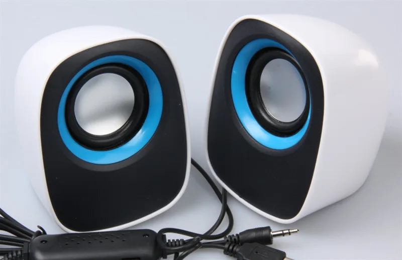 TOP ONE 2025 Hot Sale USB 2.0 Mini Battery Powered 2W+2W FM Supported CE/FCC Certified Portable Speaker for Computer Laptop