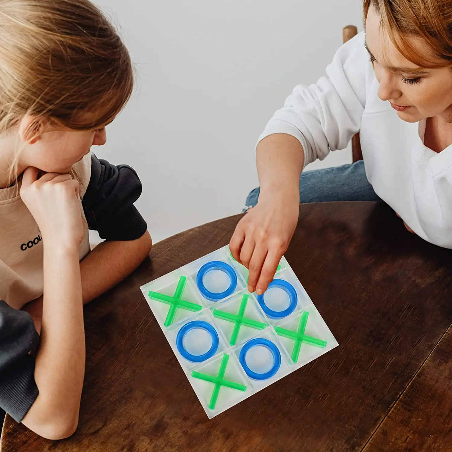 Custom Transparent Tic Tac Toe Board Game Clear Classic X and O Game Set Family Fun Game Mini Travel Set for Adults and Kids