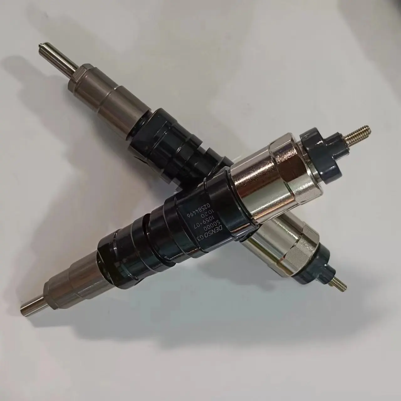 ※専用 Best Denso original injector 295050-1540 8-98246751-0 for