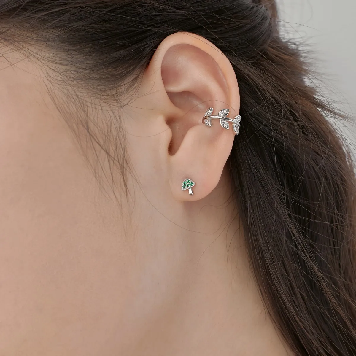 KAKODIY 925 Sterling Silver Fine Jewelry Cute Leaf-shaped Earrings Small Cubic Zirconia 18K Gold Plated Clip Earrings Women detail 4