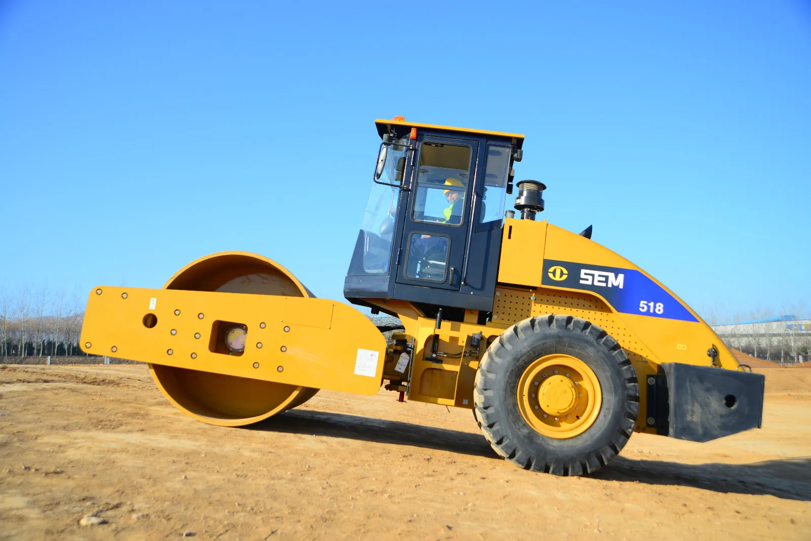 Sem 512. Sem 518. виброкаток sem 518 характеристики. caterpillar 518.
