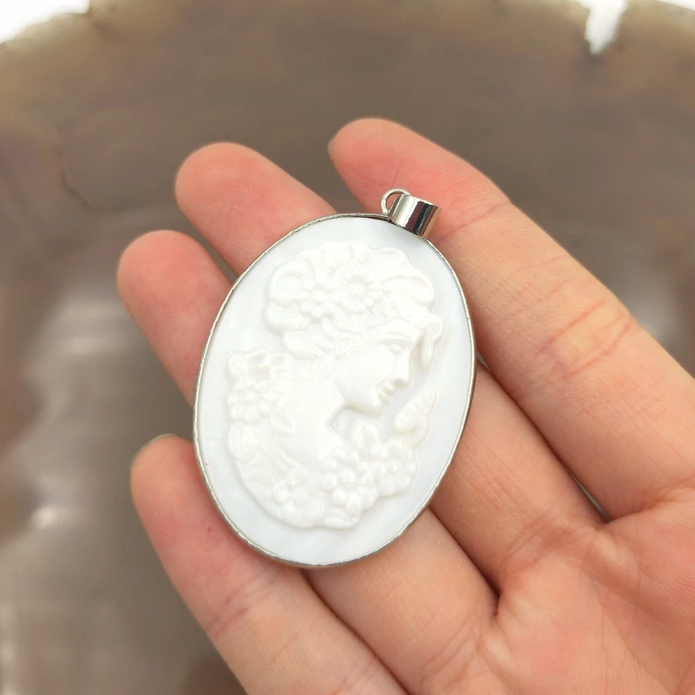 Bulk Wholesale New Romantic Lady Design Loose Hand Carved White Shell Cameo Pendant Silver Bezel Natural Gemstone Christmas Gift