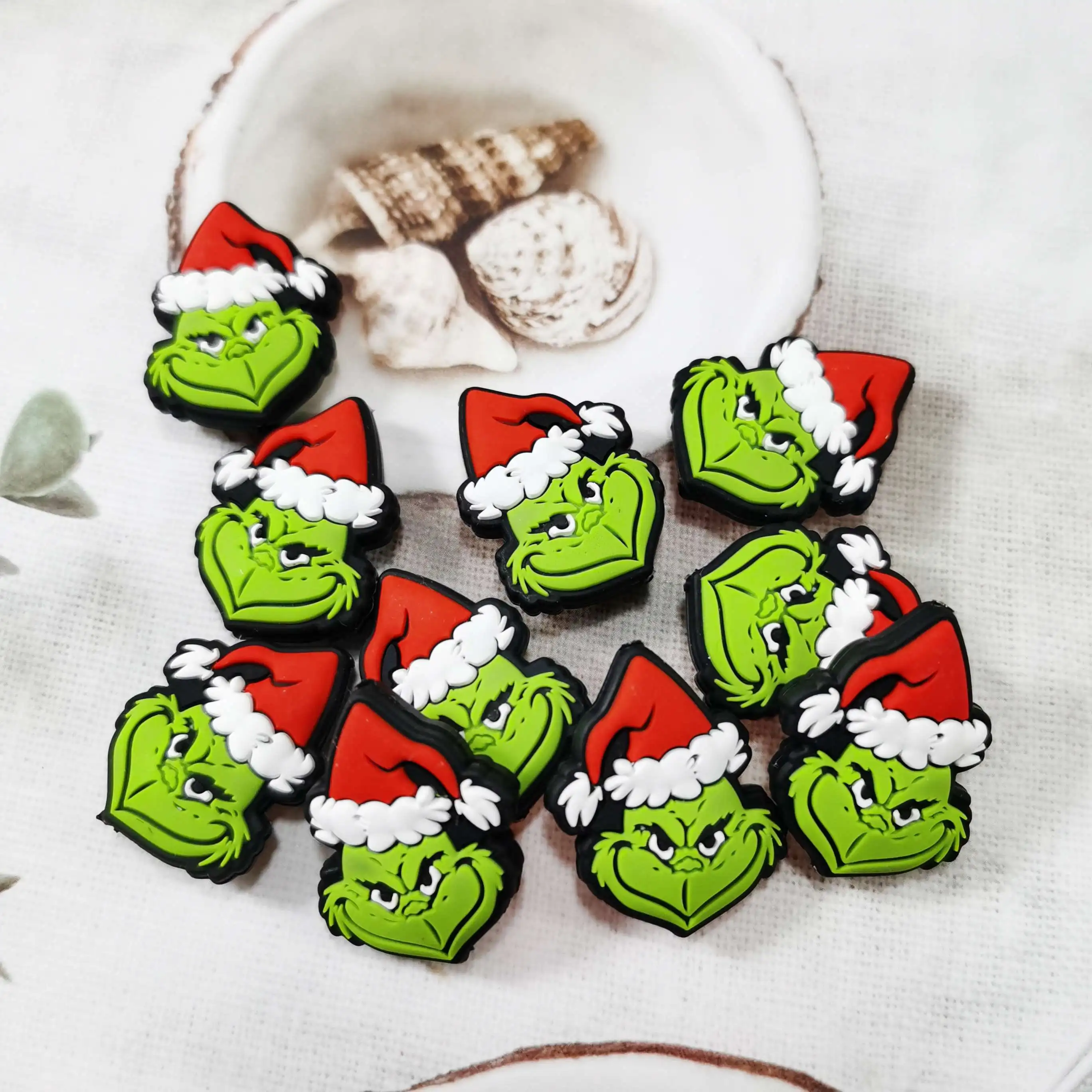 Silicone Focal Beads For Beadable Pens DIY Grinch Hand 3 Pieces