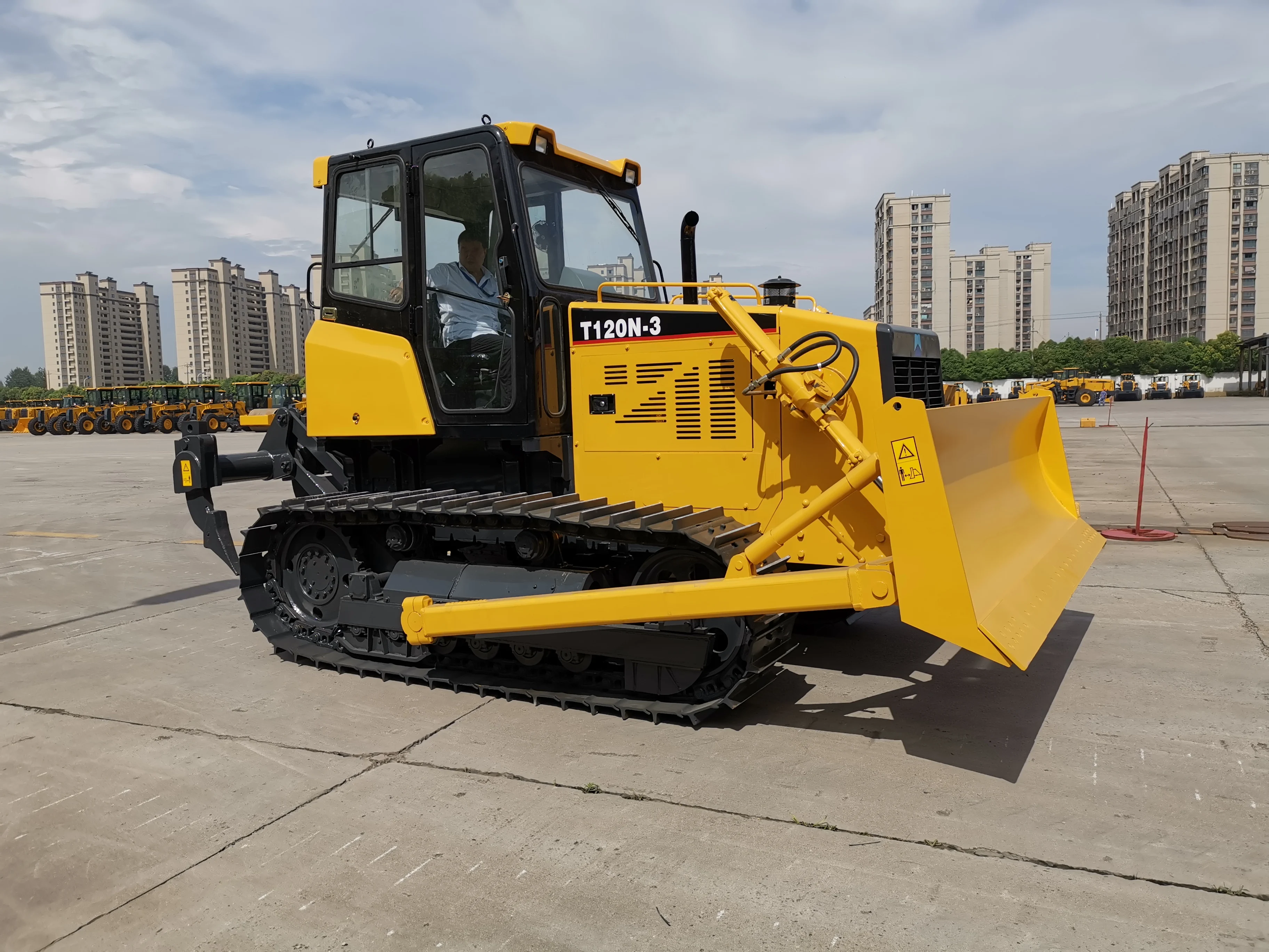 2024 Многофункциональный длительный срок службы хорошее состояние бульдозер мини-гусеничный