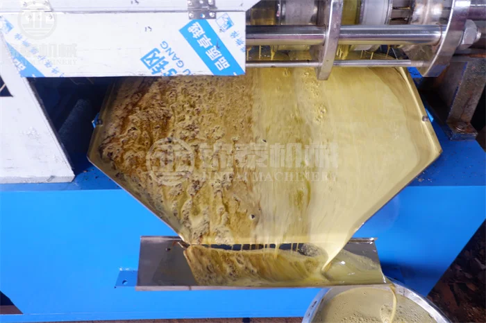 peanut oil extration (16)