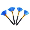 Single fan-shaped brush