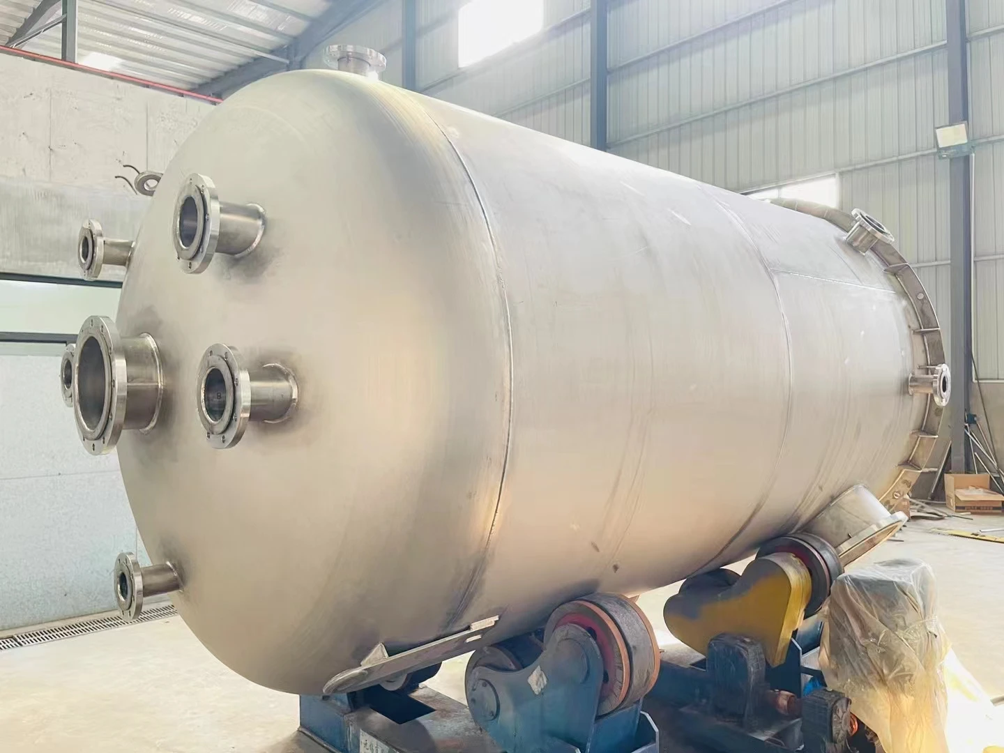 titanium tank 