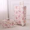 Fiore con stampa rosa