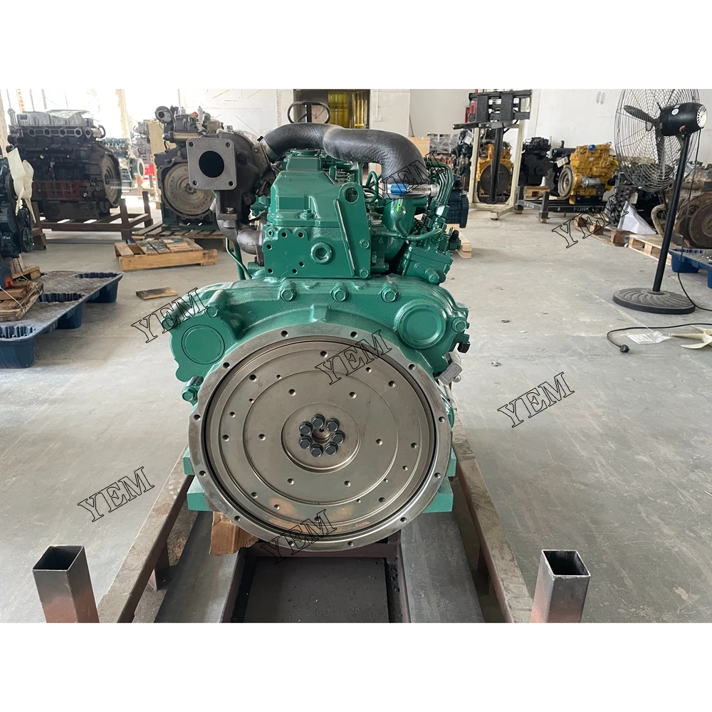 New D2.6A Complete Engine Assembly for Kubota Parts 3