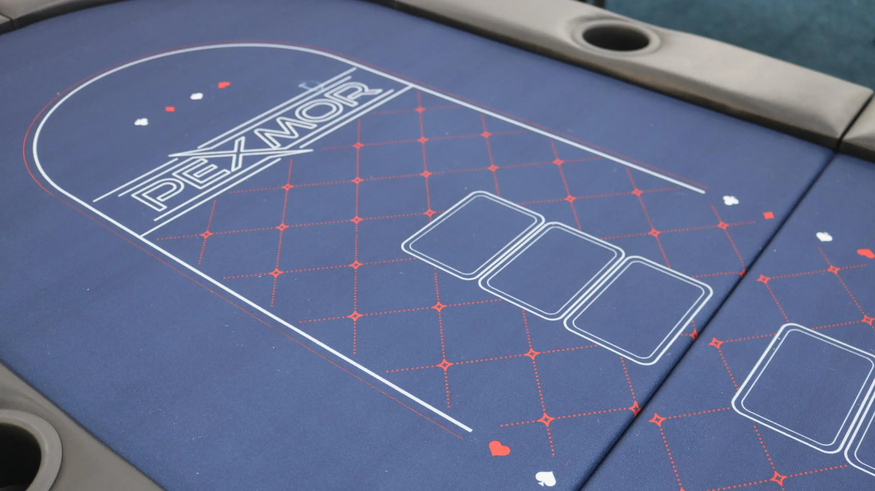 Factory Custom Wholesale 8-Player Oval Folding Texas Poker Table Professional Blackjack Event Dedicated Gambling Mahjong Table