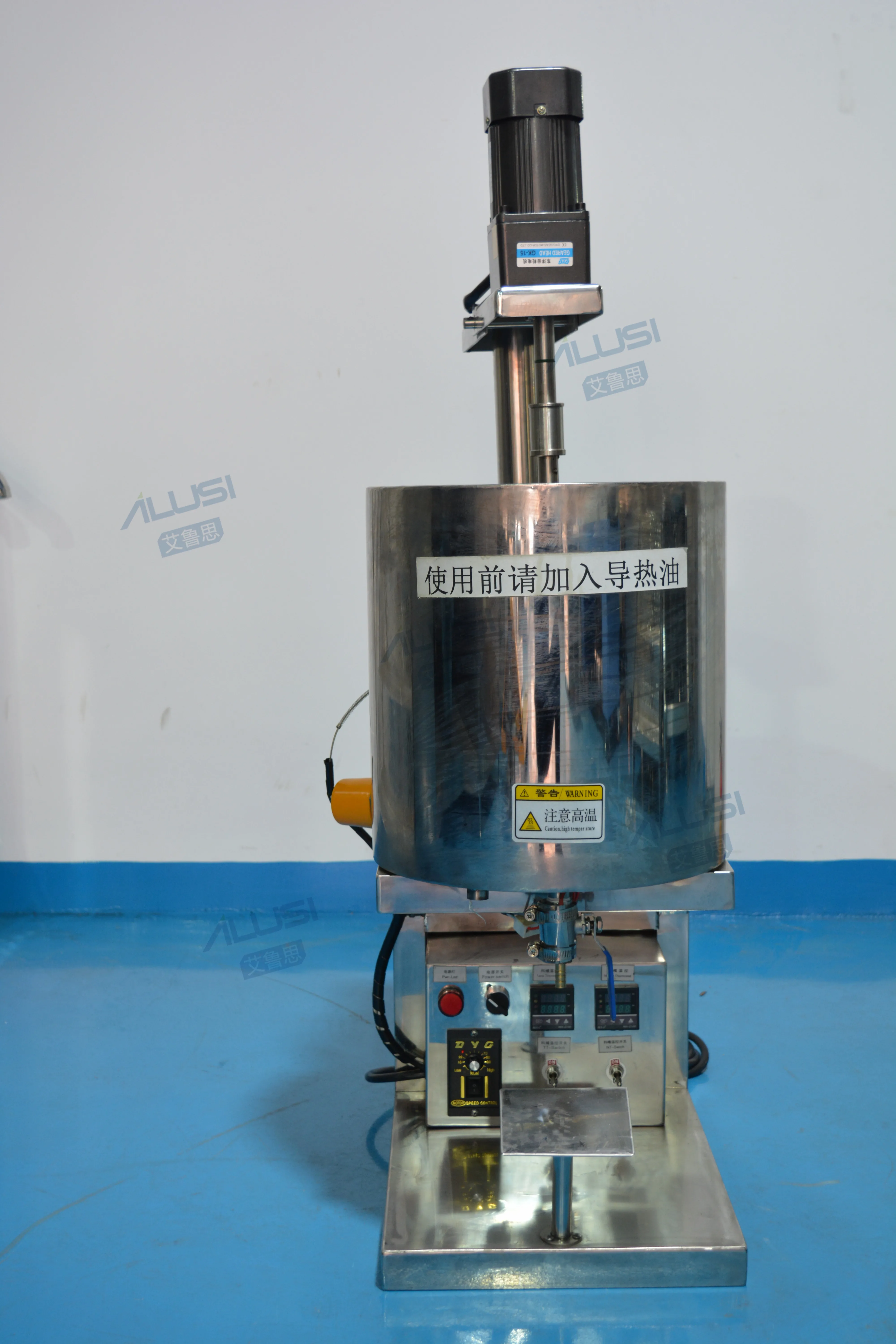 Lipstick Heating Mixing Filling Machine/Cosmetic Manual Lipstick Making Machine Lip Balm Lip Gloss Heating Filling Machine