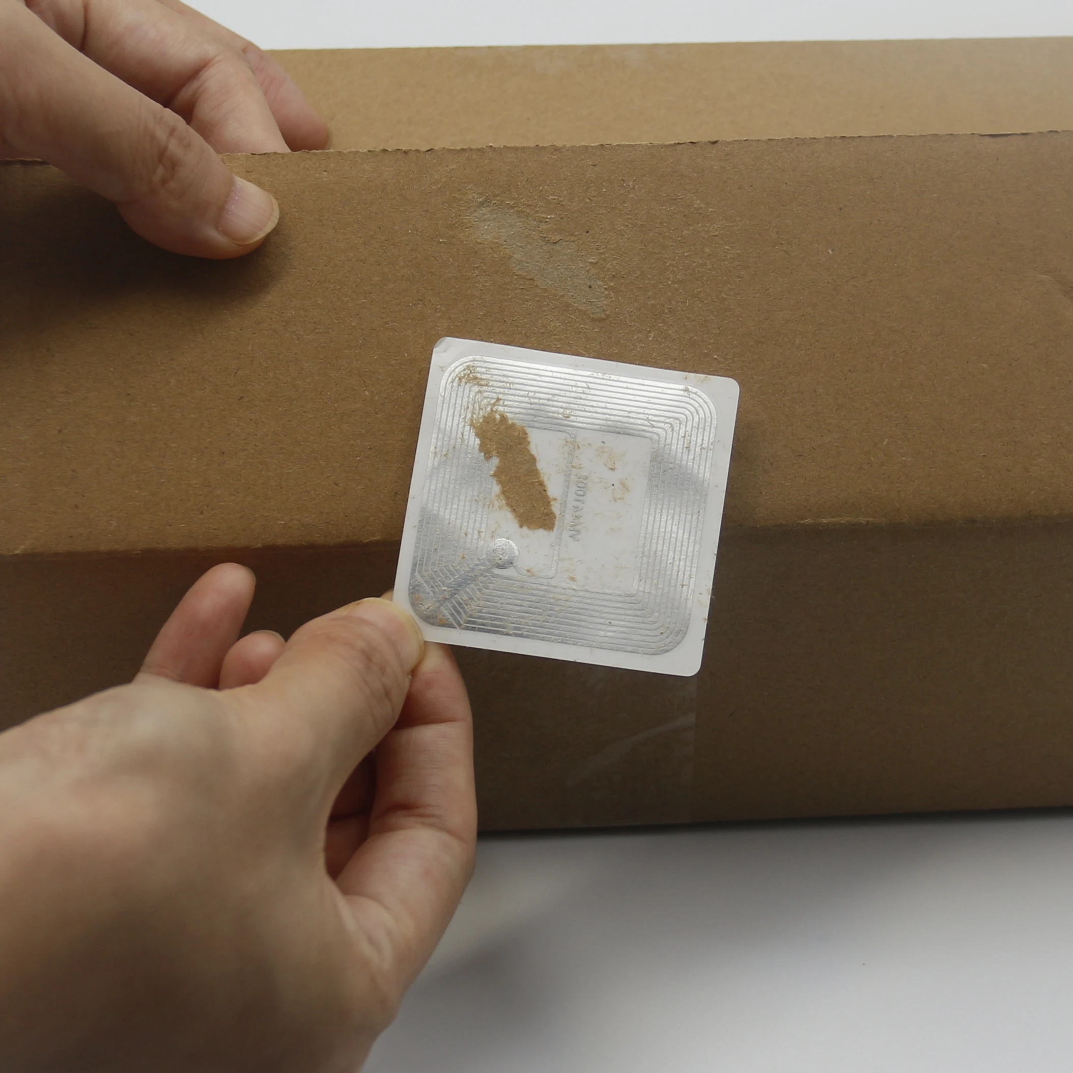 Free Samples Rewritable Passive Rfid Mini Nfc Tag RFID MIFARE  EV1 2K Nfc Sticker Silkscreen/cmyk Offset Printing