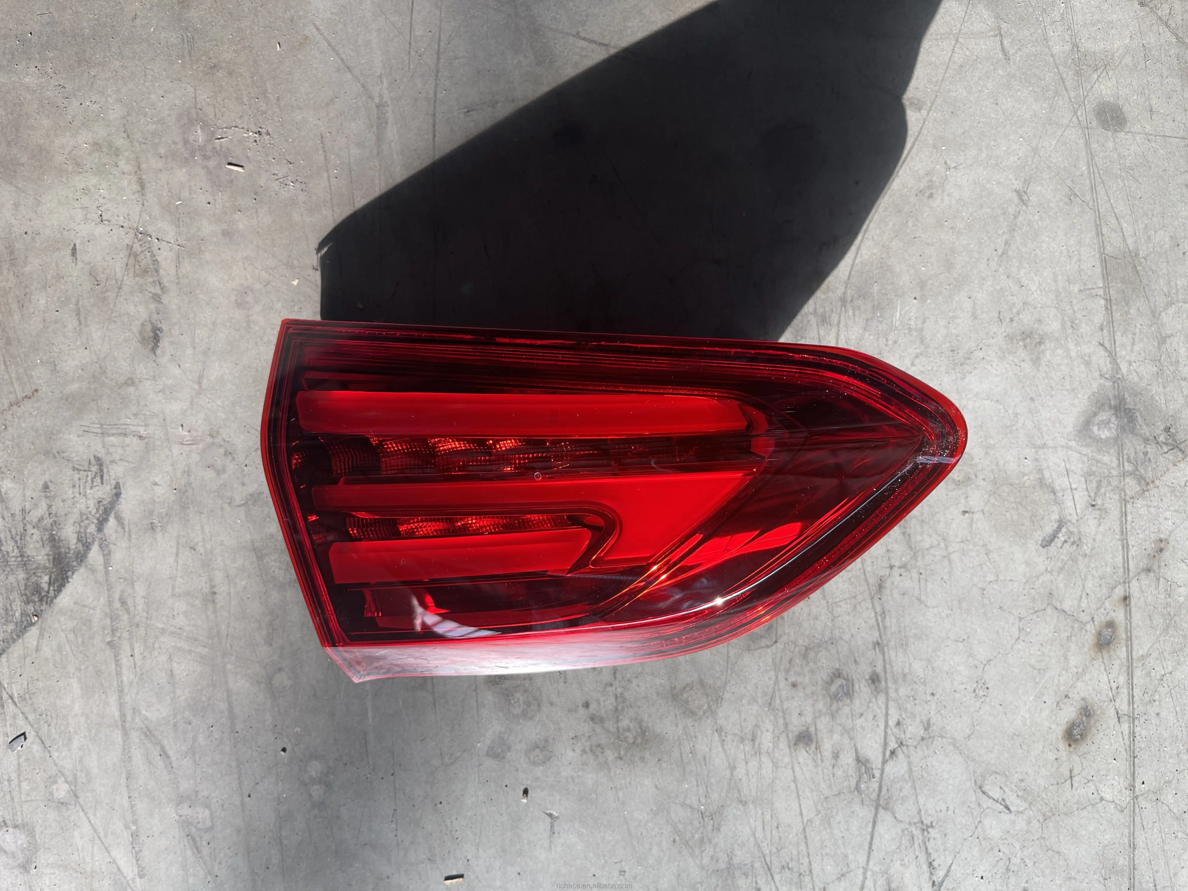 #C00063499 High Brightness Original Genuine Auto Body Parts MAXUS Car Front Combination Tail Lamp/ Rear light manufacture