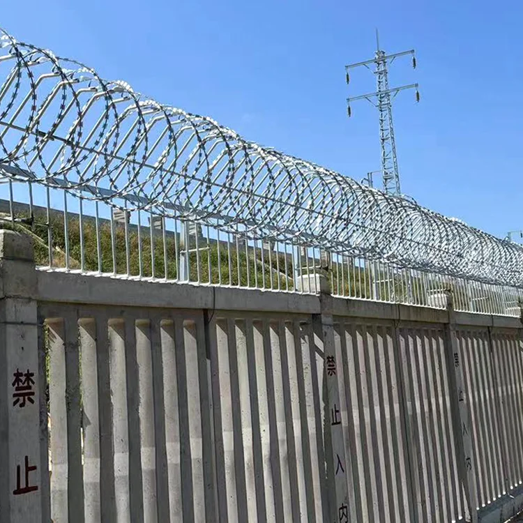 Galvanized Iron Wire Perforated Mesh Construction Fence Mesh Square Hole Customizable Wire Diameter Mesh Size Bending Welding