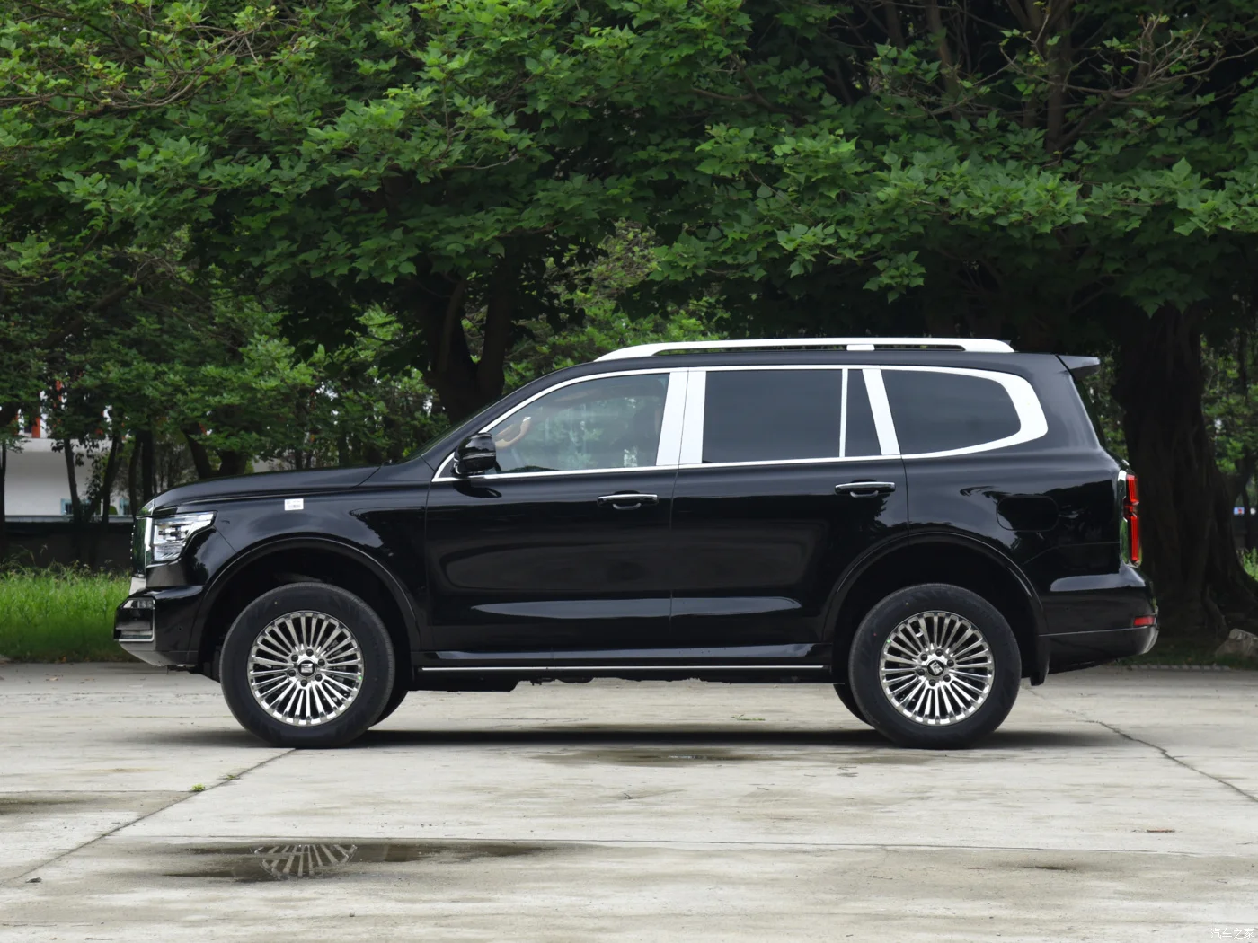 Wey Car 2023 Tank 500 Suv 2.0t Hi4-t Electric Fuel Automatic/manual ...