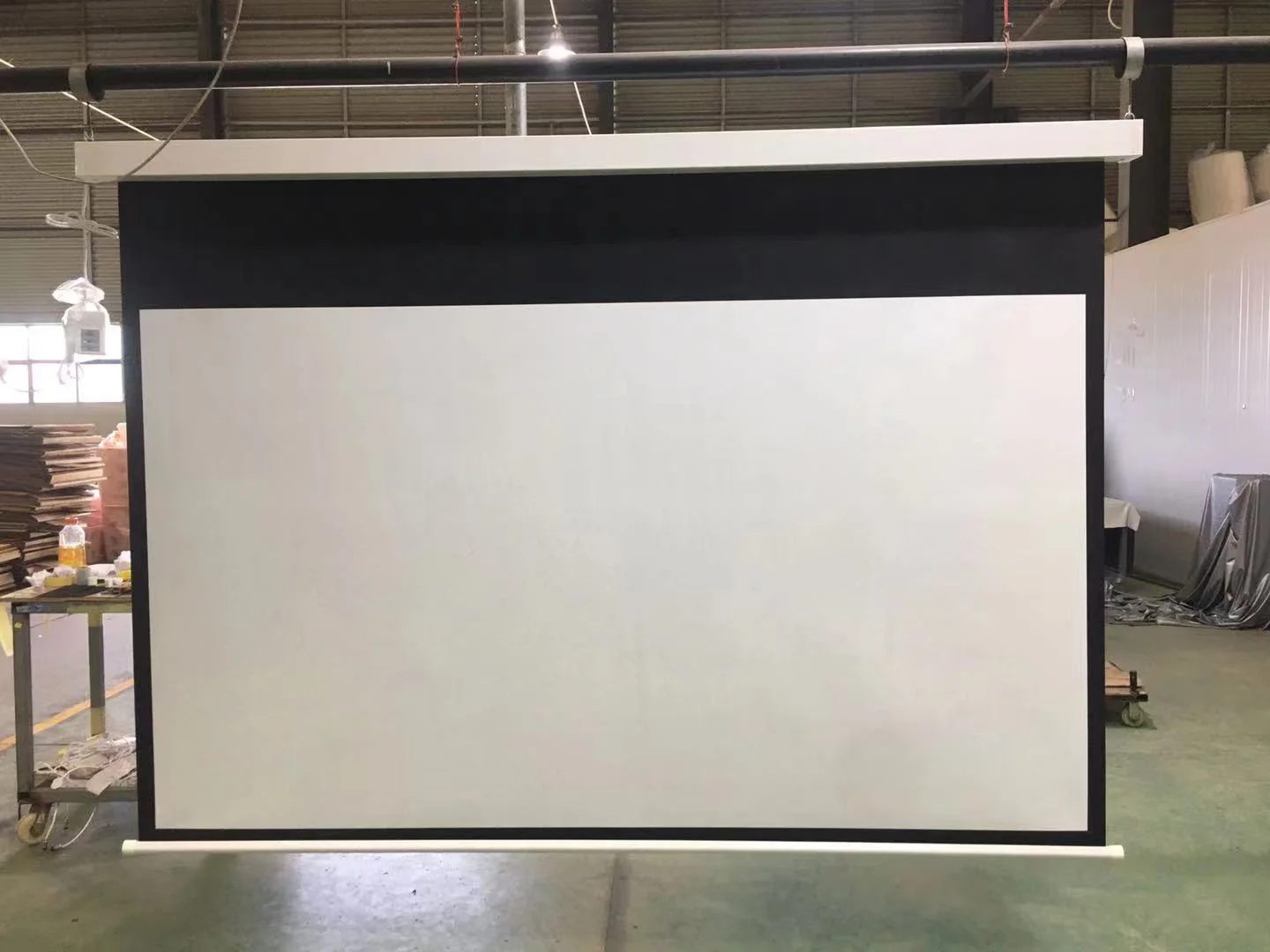XJK高品質壁天井取り付け電動プロジェクタースクリーン150インチ16:9 4