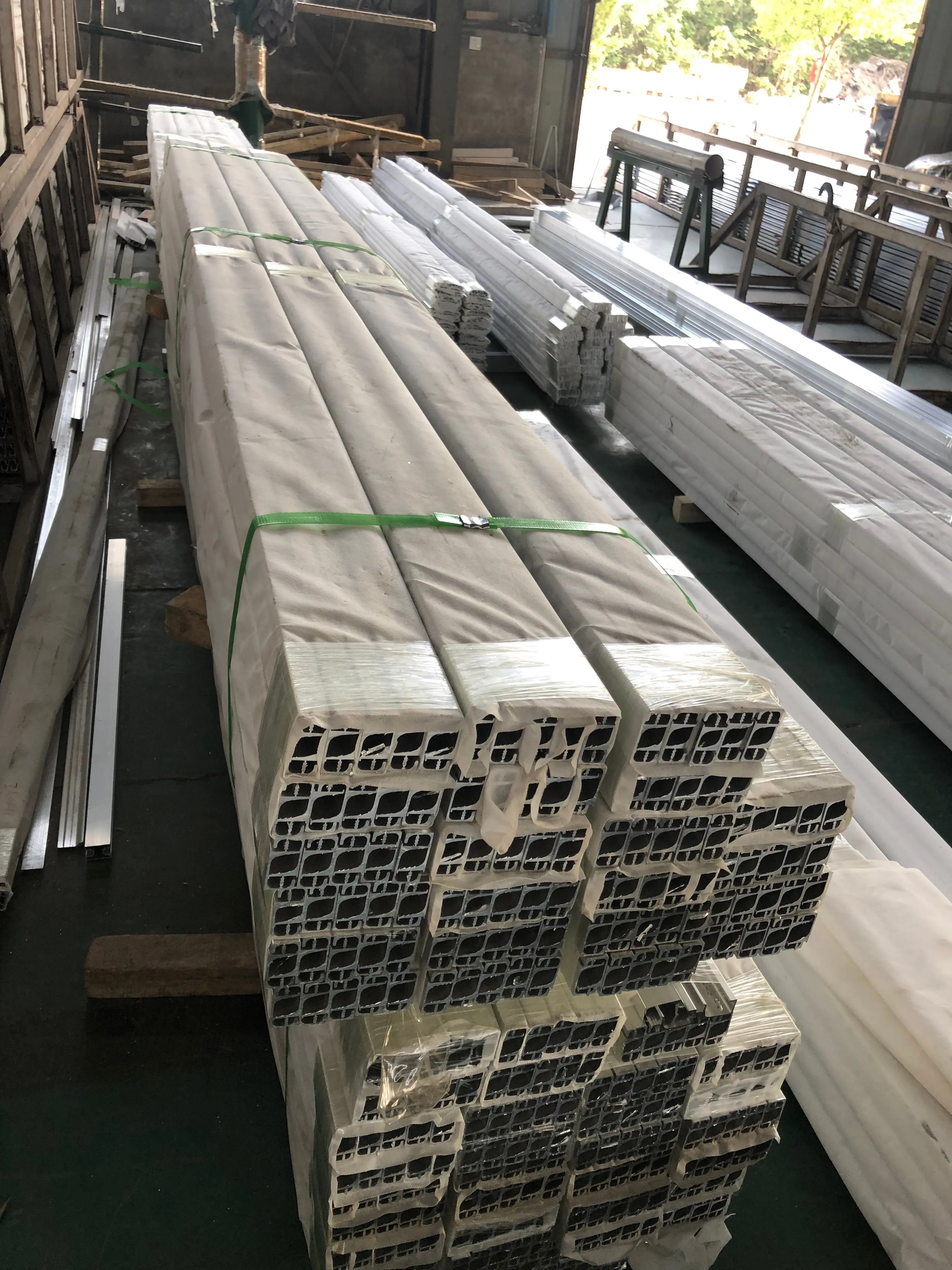 Europe Aluminium Profile 2040 2020 V Slot 40x40 4060 8040 Aluminum