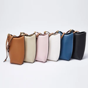 Manufacturer Wholesale Ladies Fashion Genuine Leather Sling Purse Mobile Phone Cellphone Mini  Small Crossbody Bag for Women