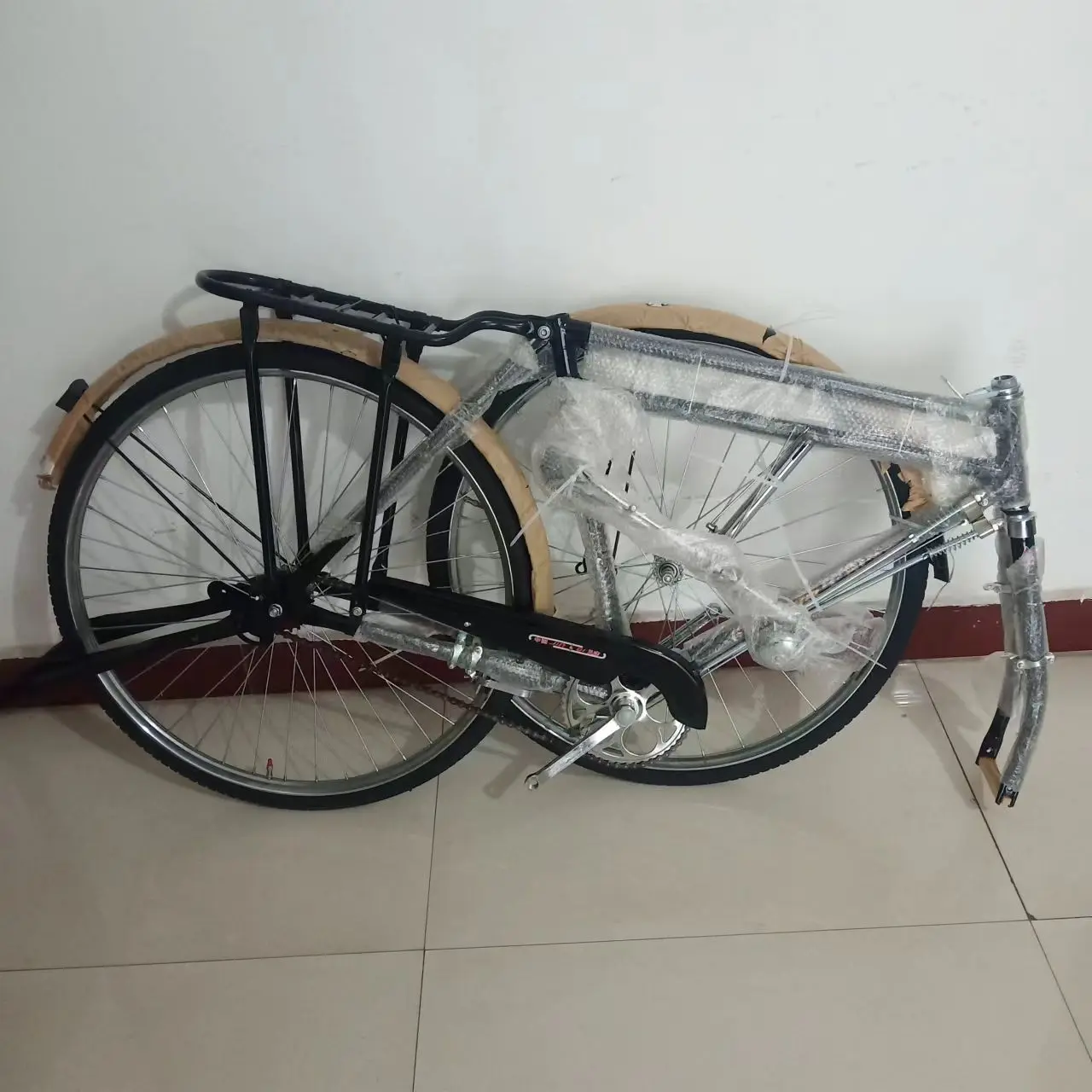 28 Inch Vintage Bike - High Carbon Steel Frame City Bicycle
