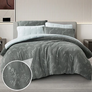 For High Quality OEKO-TEX Certified Eco-Friendly Jacquard 4-Piece Bedding Set Polyester Filling Plain Style Comforter for