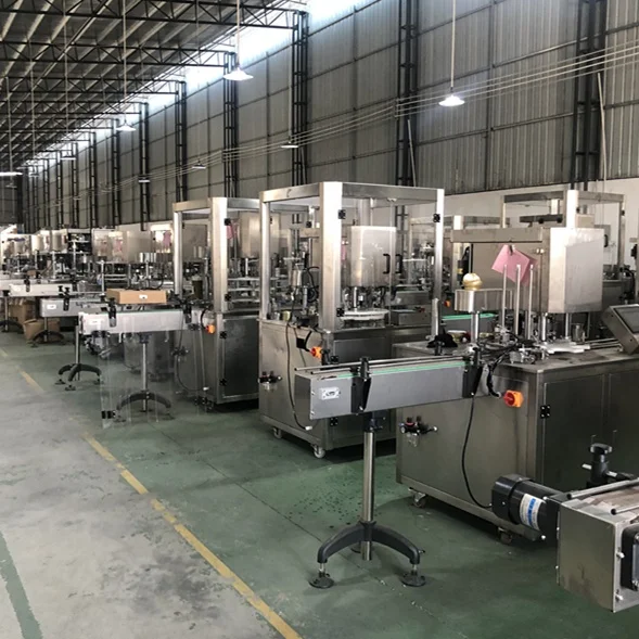 
 Машина для розлива жидкостей с серводвигателем пластиковых бутылок от производителя  