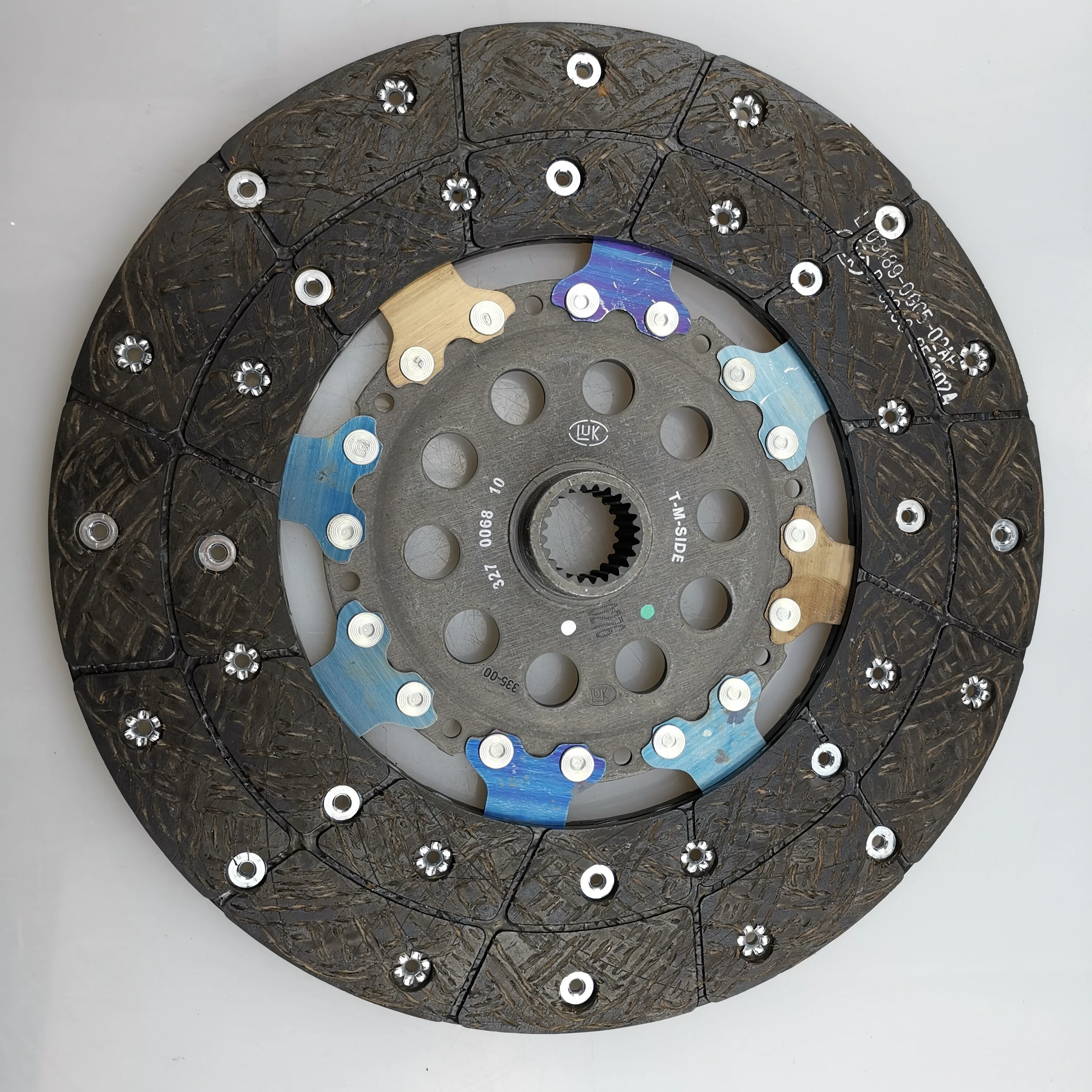 SAIC MAXUS T60 Original Diesel 2.8T 627306509 Clutch cover 