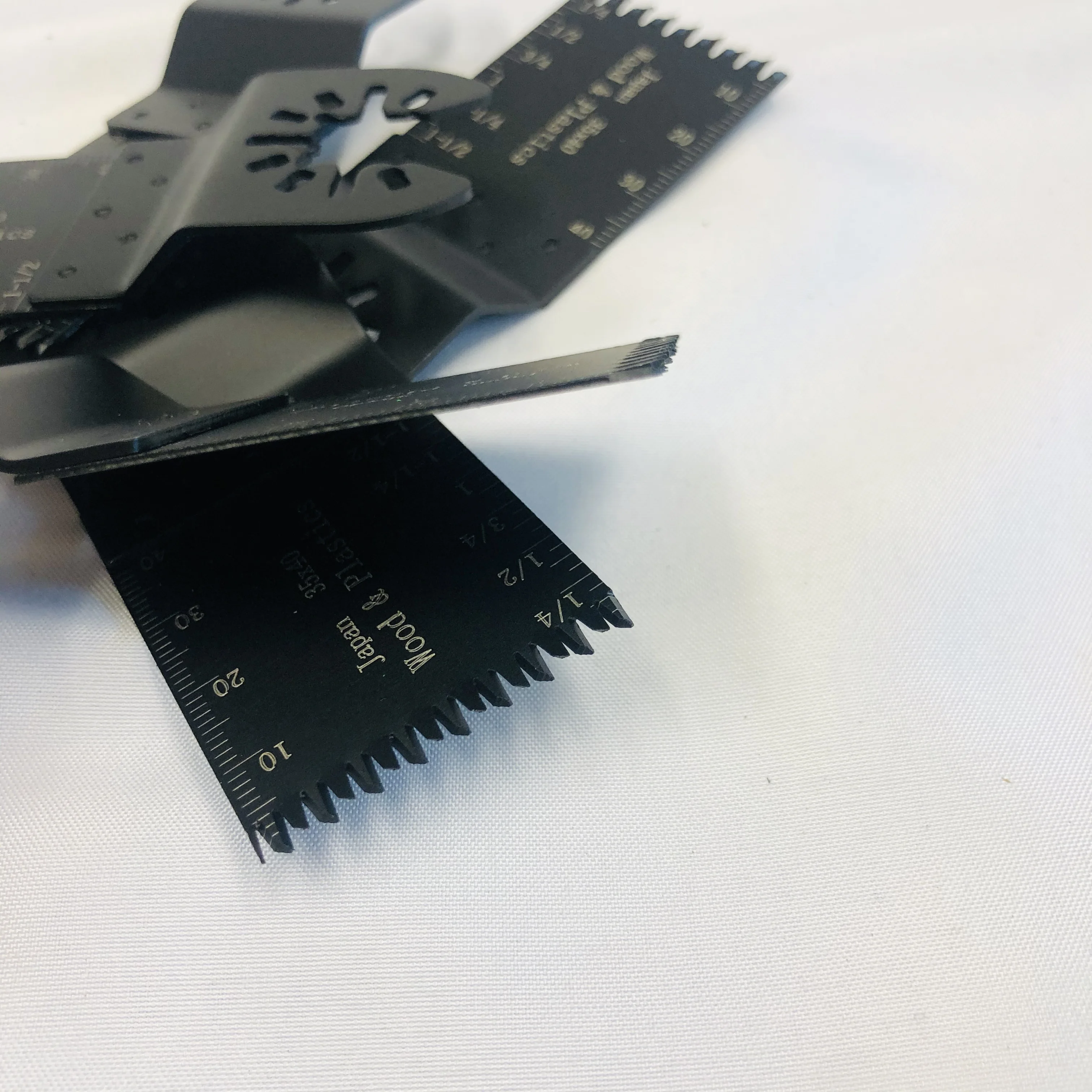 Быстросъемные японские вибрирующие многофункциональные лезвия для пилы 35x40 мм Precion Teeth полуmoon HCS