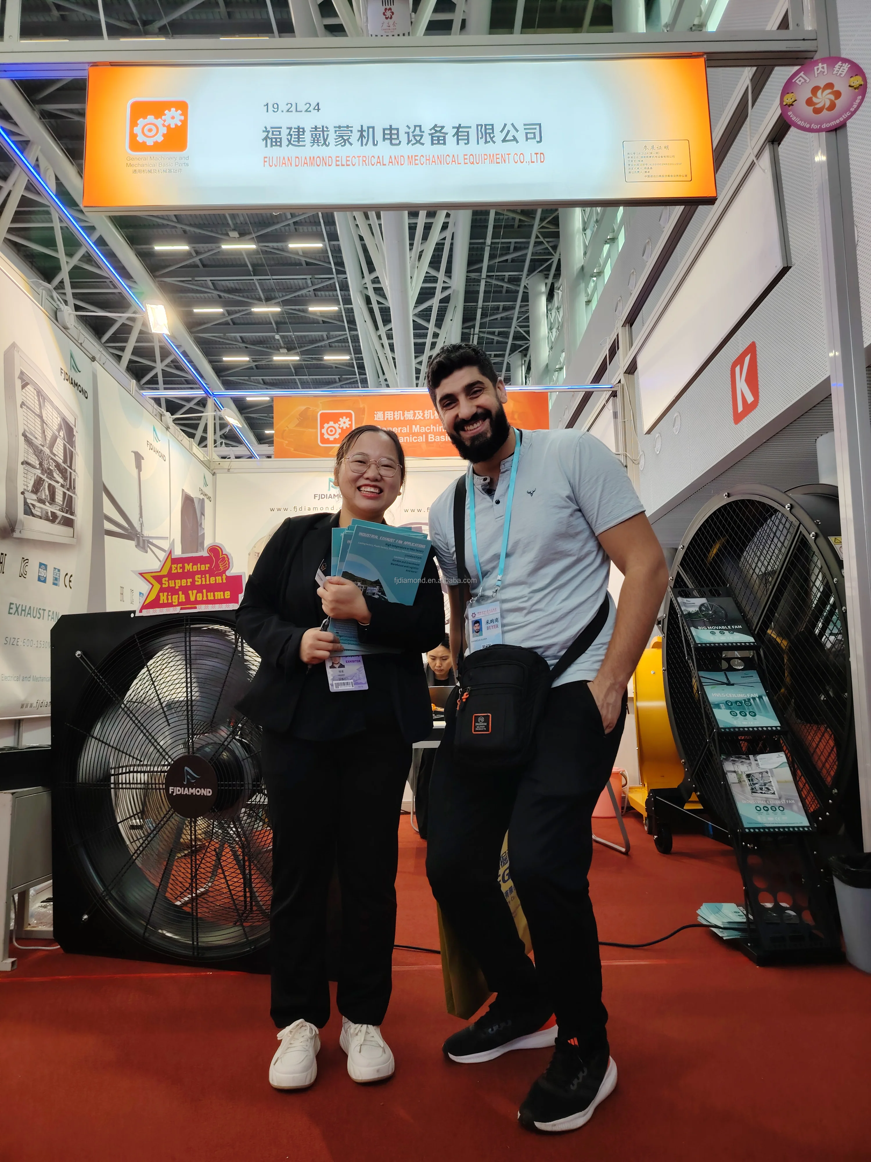 product 12ft 37m pmsm motor  giant fan spray hvls vertical fan pole mist fan-16