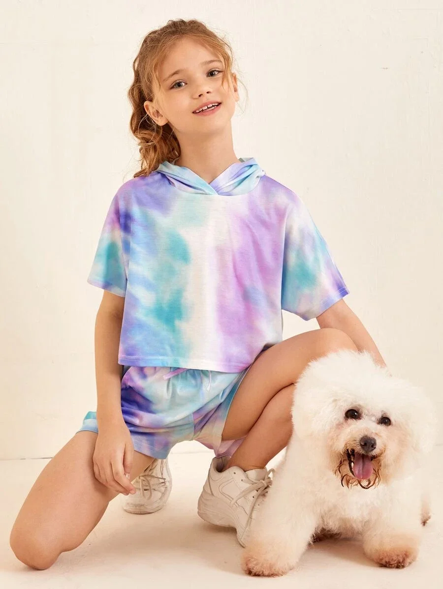 彩色针织棉质柔软舒适儿童扎染连帽衫和女童短裤套装