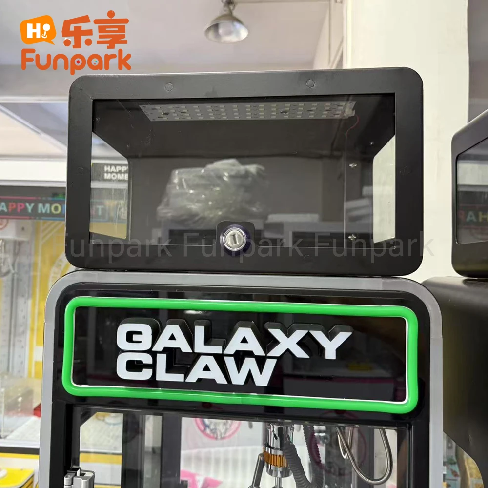 Funpark High Quality Claw Crane Machine Arcade Toys Mega Mini Claw Coin Operated Games Machine supplier