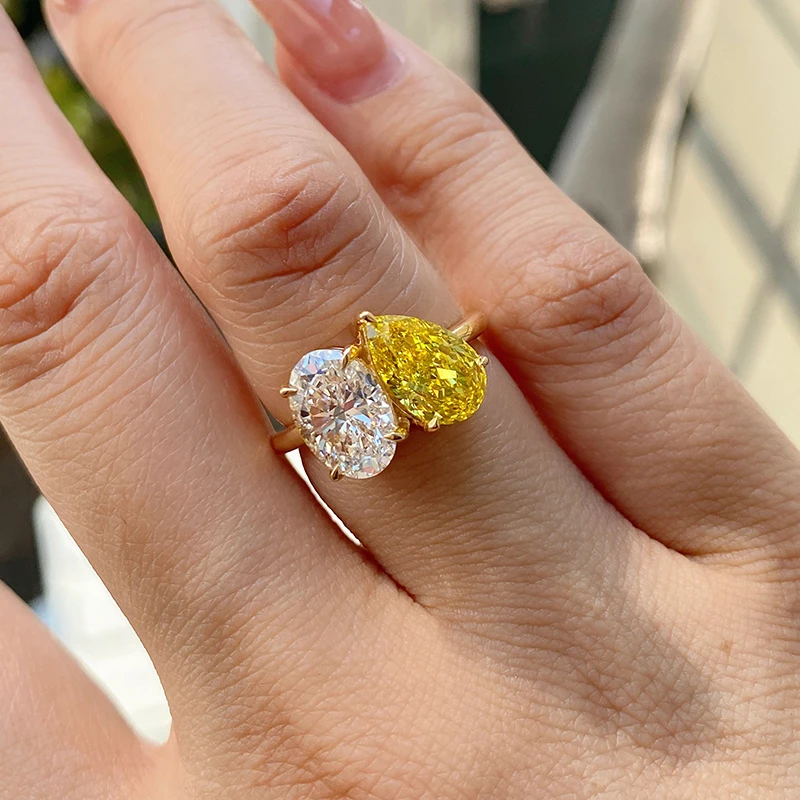 Ikki lezbiyen oz mushuklarini erkalaydi