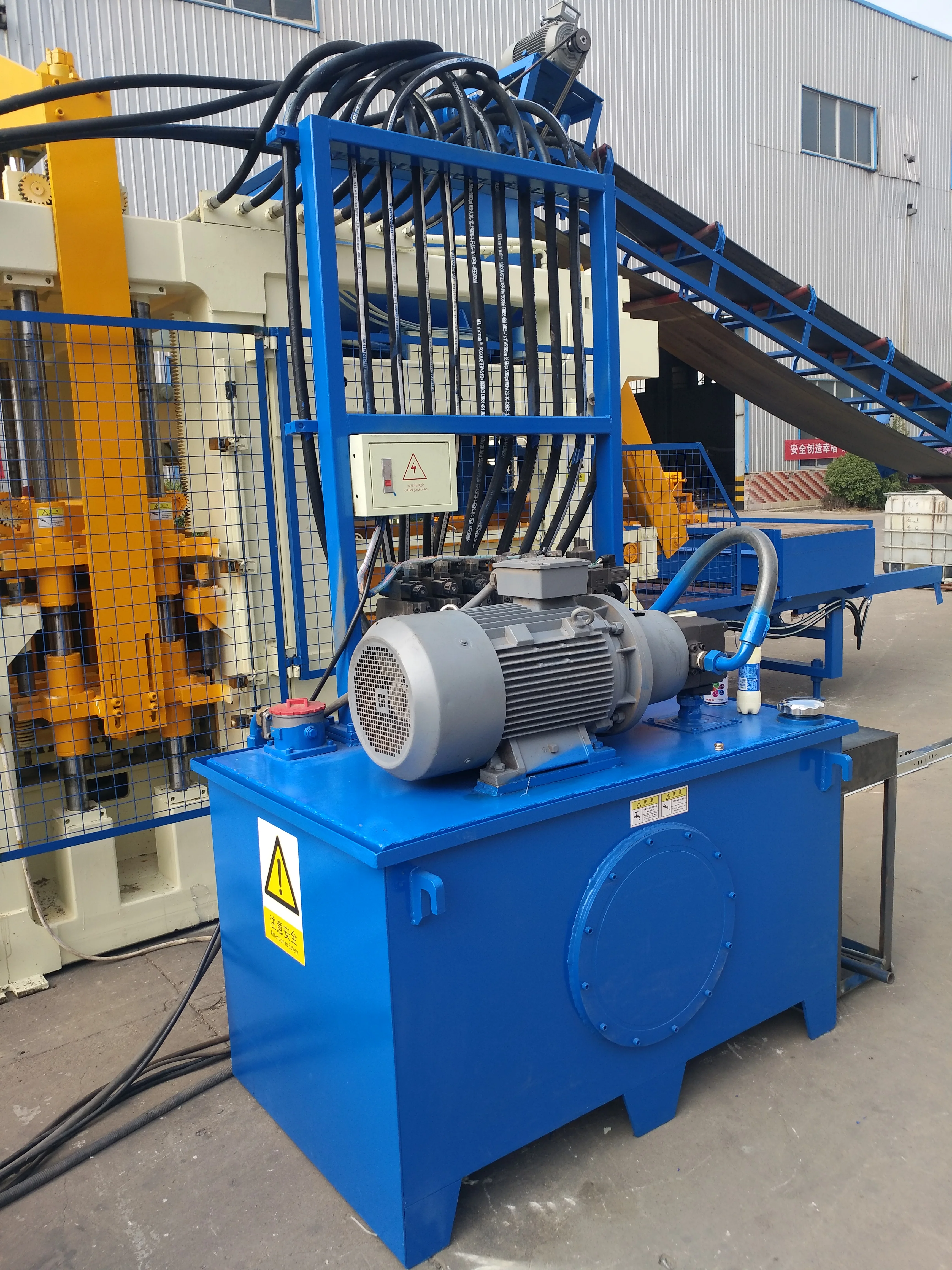 Fully Automatic Qt10-15 Automatic Hydraulic Cement Block Making Machinery Interlock Brick Paving Slab Making Machine
