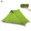 2 persone-verde chiaro