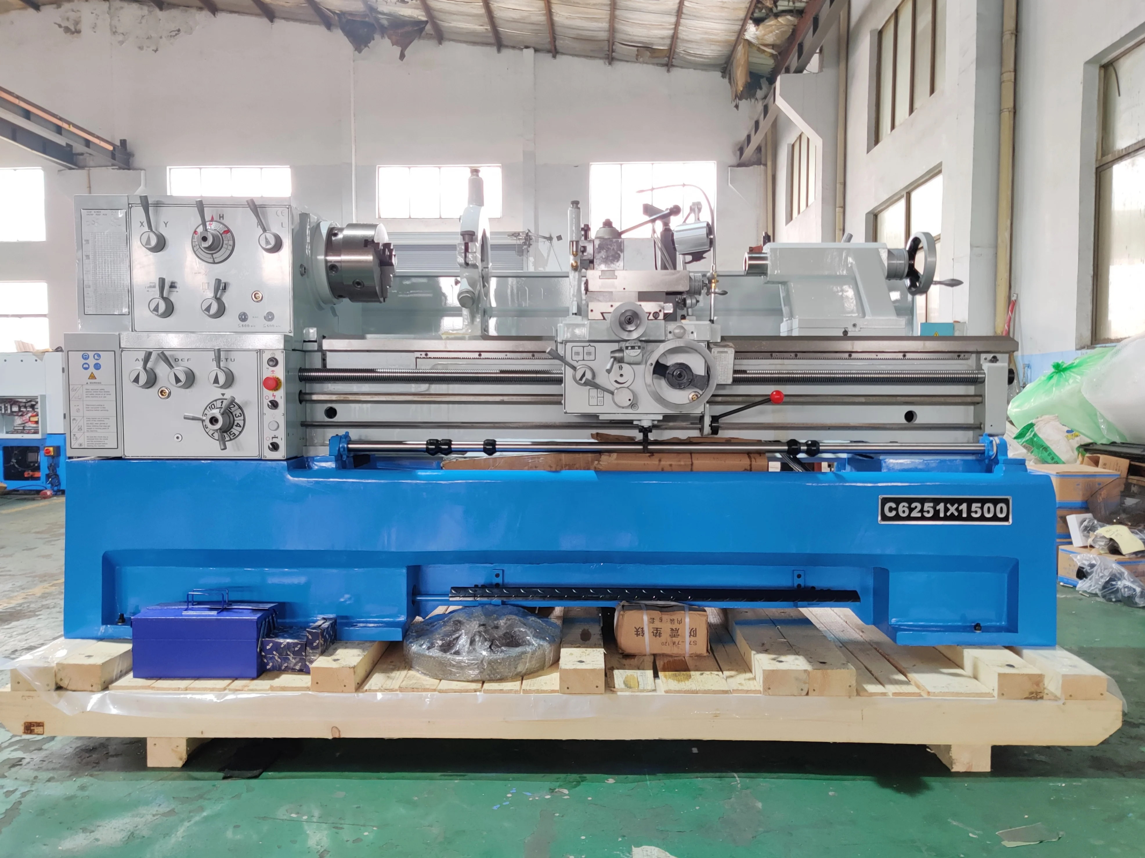 Good Price of Metal Lathe 510mm Manual Lathe Machine C6251 With Big Bore 80mm Lathe Metal Working Machine
