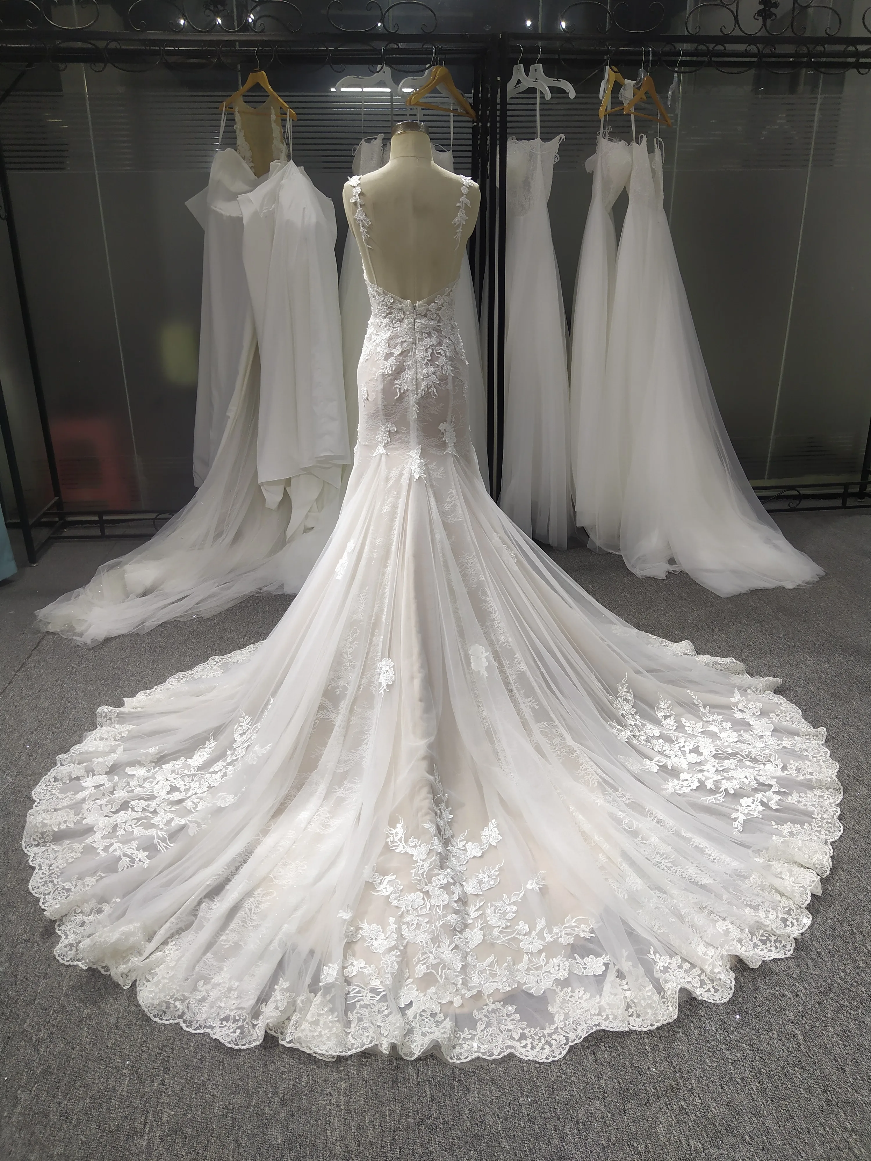 Luxury Mermaid Wedding Dresses Gowns Trumpet V Neck Court Train Lace  Spaghetti Strap Bridal Dress for Women Allurebridals