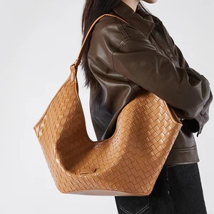 Wholesale Custom 2026 Women's Retro Genuine Leather Woven Bag Ladies Large Capacity Shoulder Bags Luxury Handbags