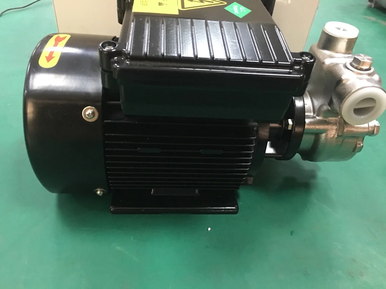 1T Mirco Bubbles Generator Micro Ozone Water Mixing Pump Durable Gas Liquid Mixing Pump