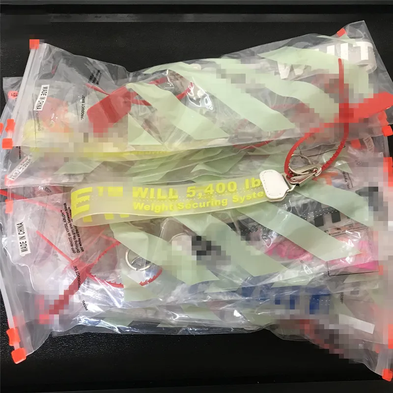 Low MOQ o ff white keychain lanyard
