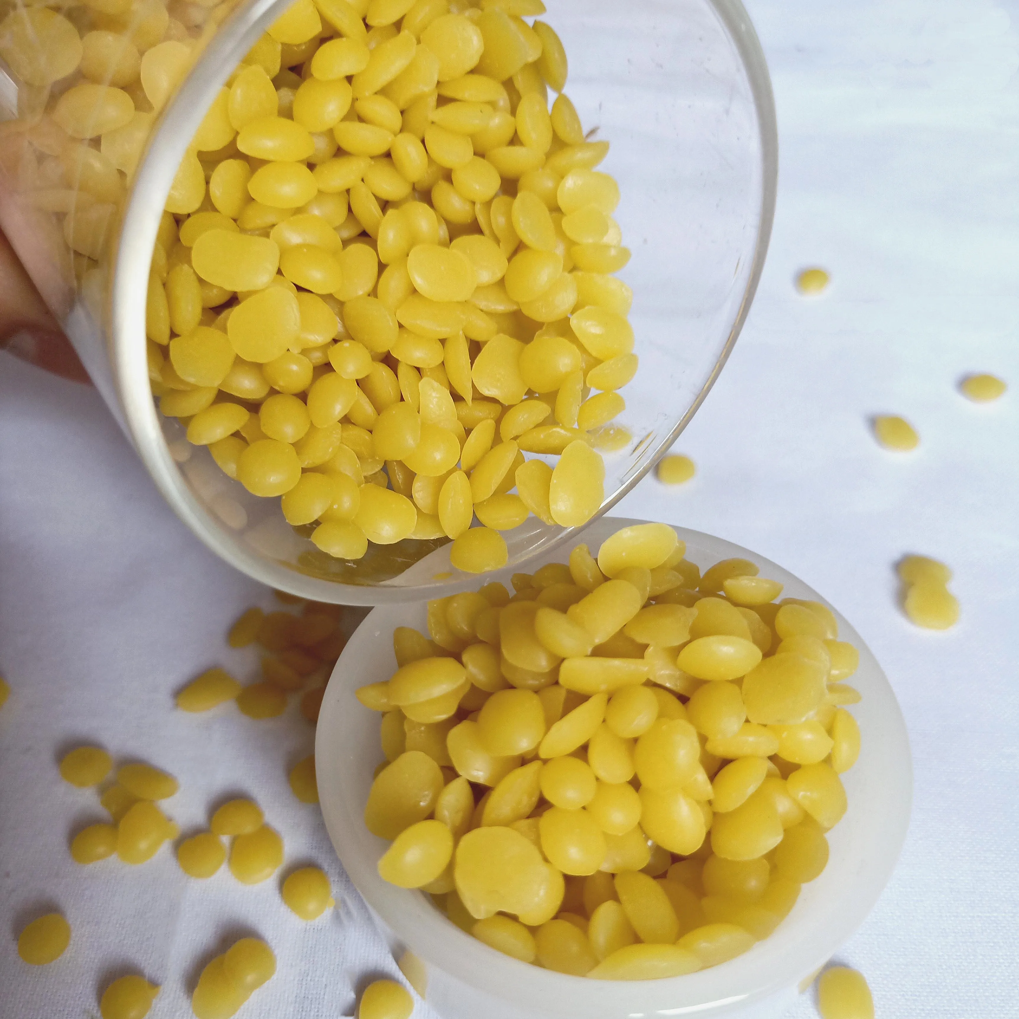 Hebei Xushi Beeswax Co., Ltd. 2