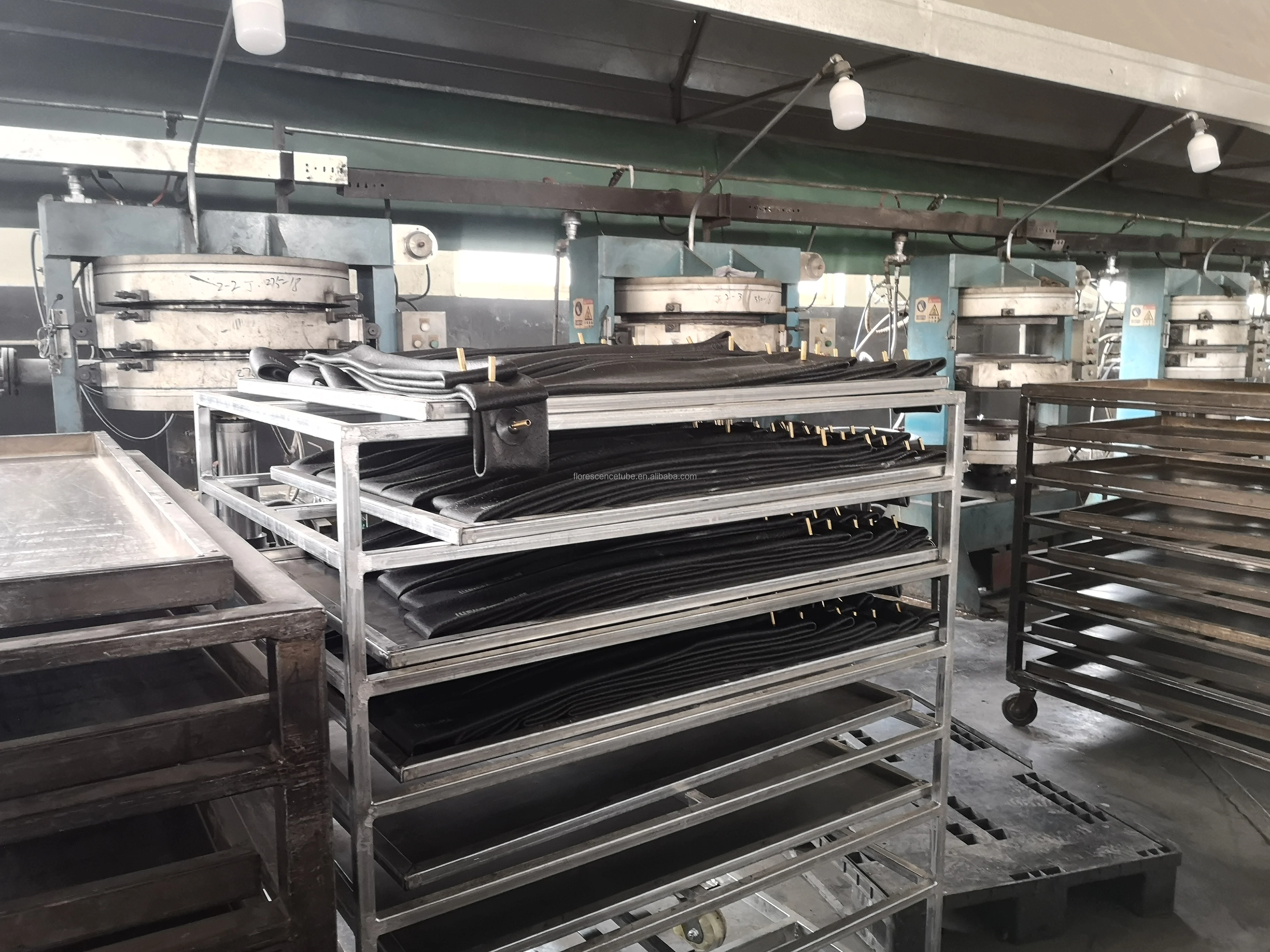 100020 Trailer Tire Tube Butyl Tubes 1000r20 Flap Truck Tube Inner