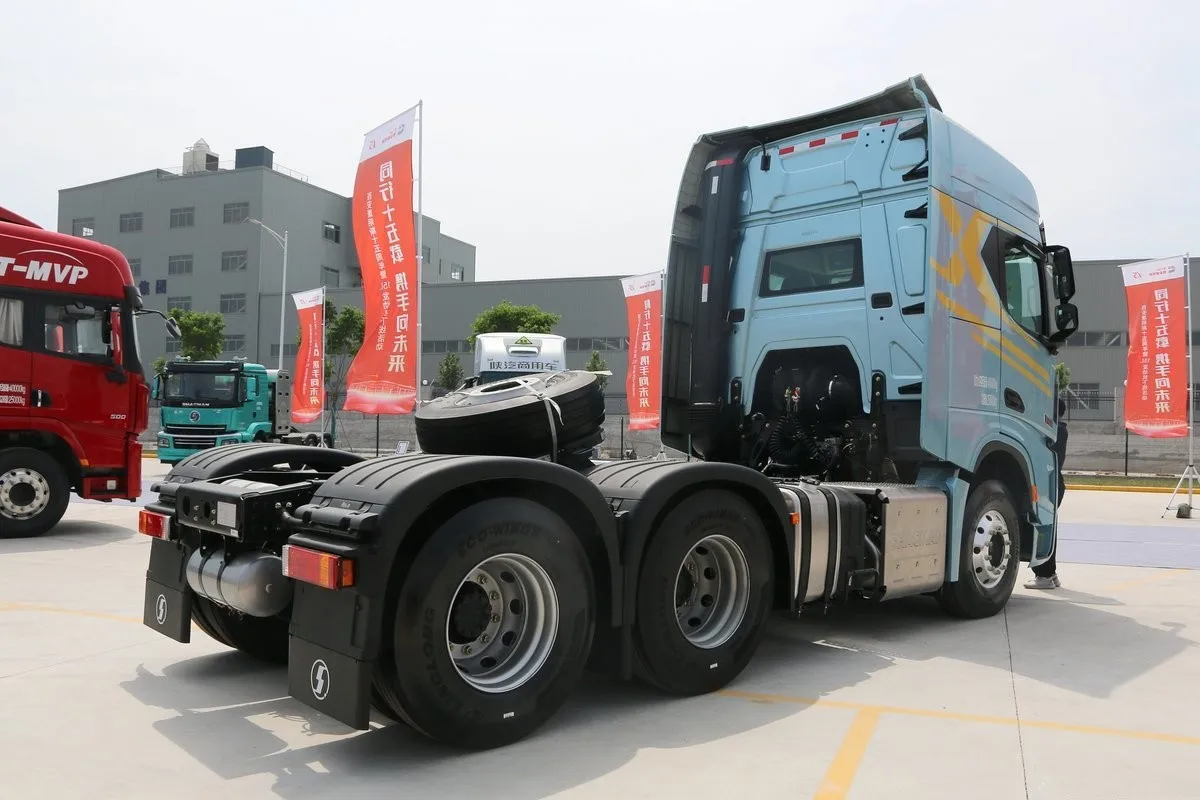 Продажа грузовых прицепов 6x4 дизельный двигатель 660