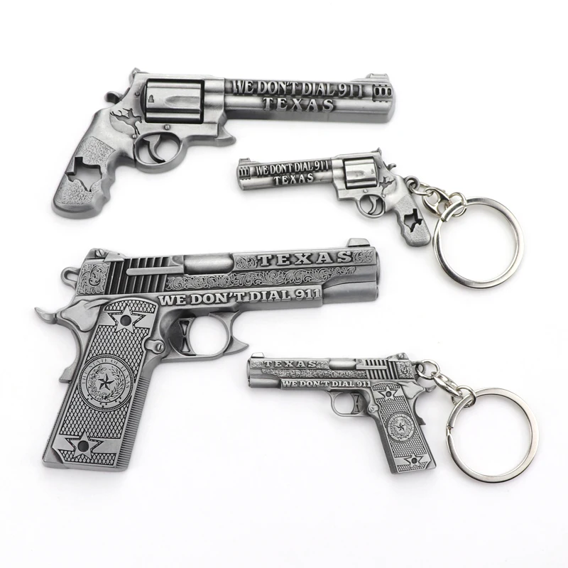 銃のキーホルダー　大量まとめ ピストル 銃＊弾丸 キーホルダー 5個セット - メルカリ