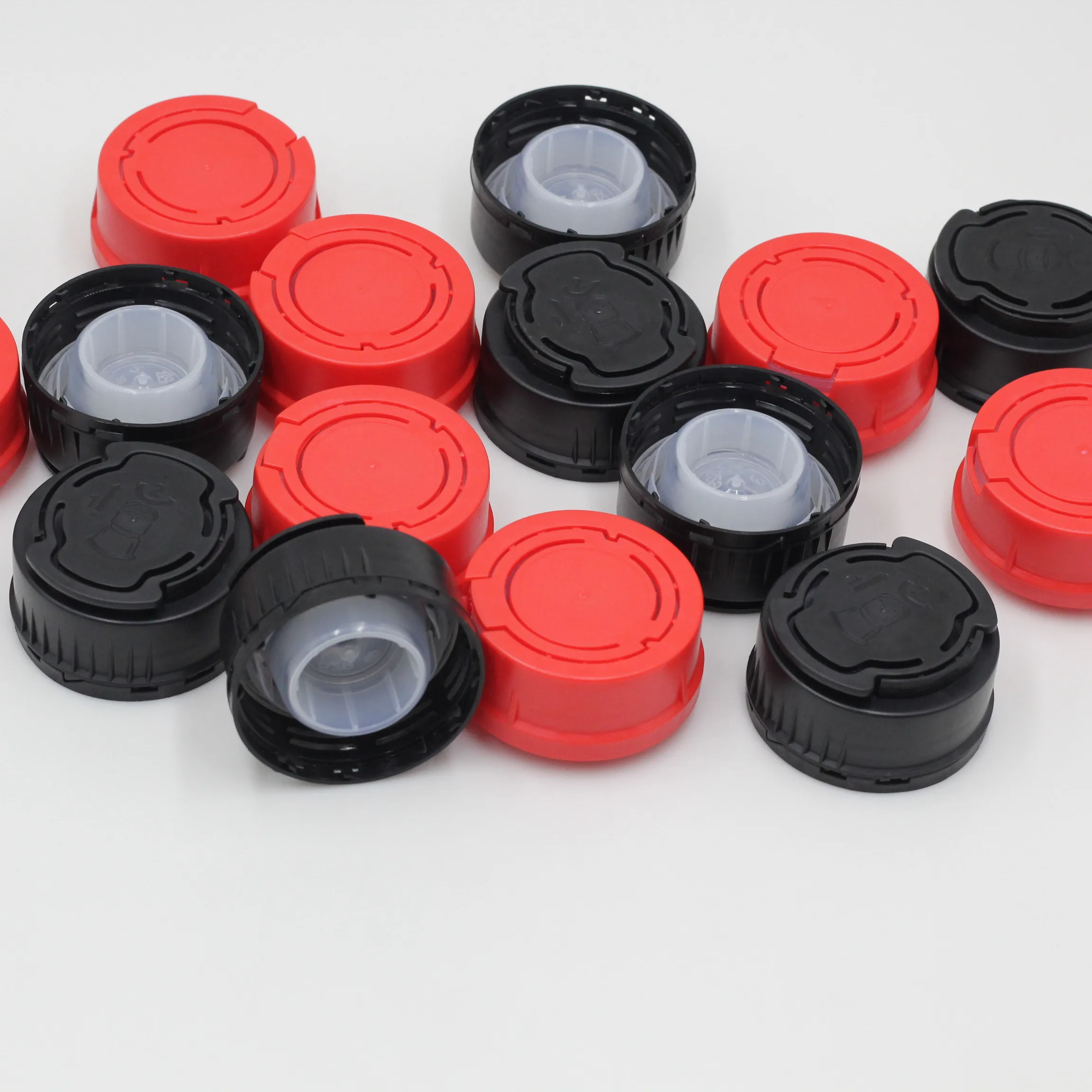 New Design Two Parts EVA Flex Spout 4L Lubricant Plastic Cap for Car
