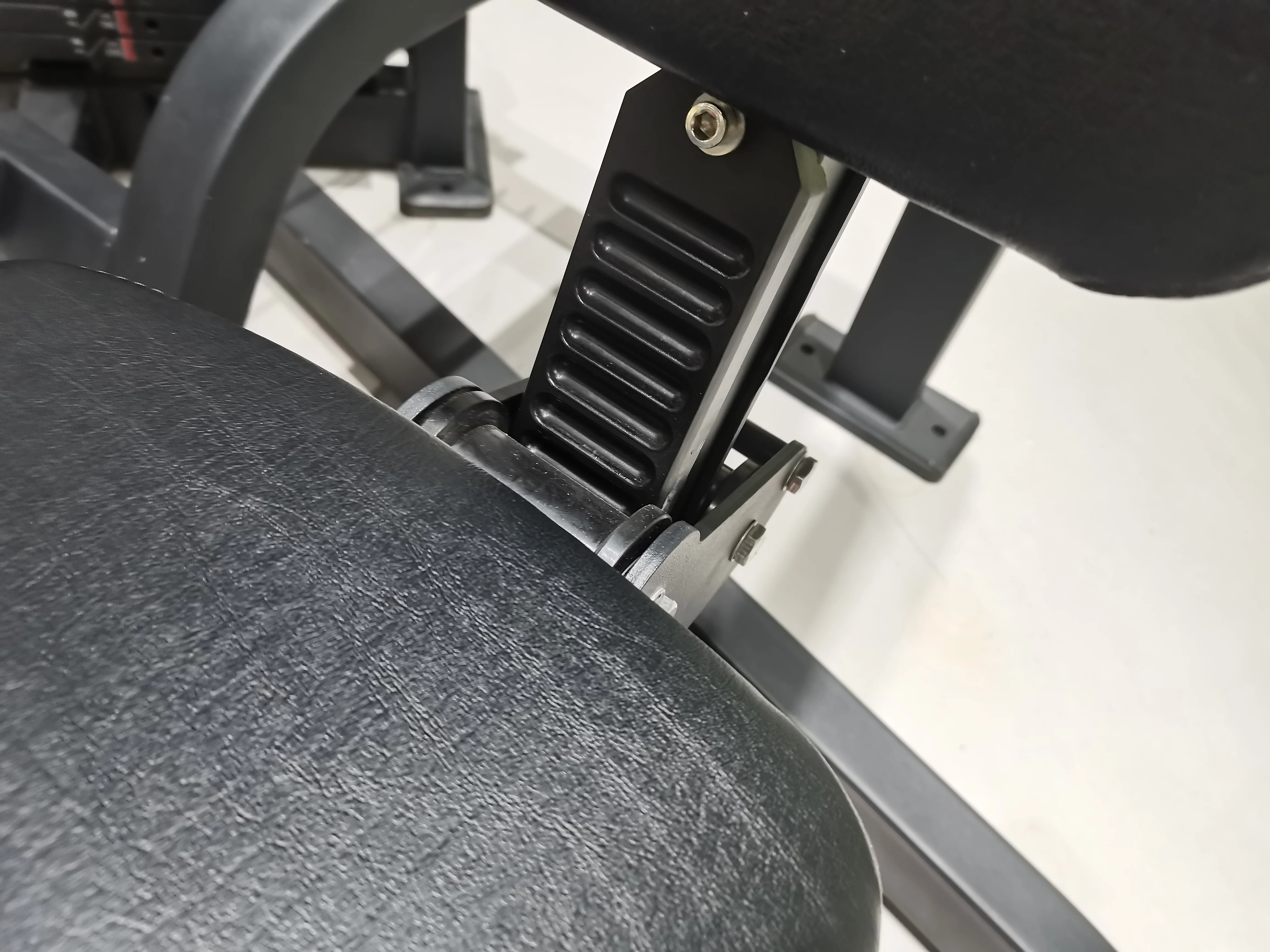 商用フィットネス機器ラットプルダウンピン負荷強度ラットプルダウン