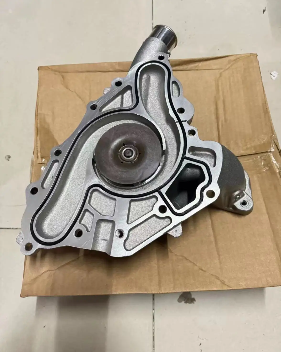 68165882AD 68165882AC 68268052AA New Original Brand Water Pump for 1500 Cherokee Challenger Charger