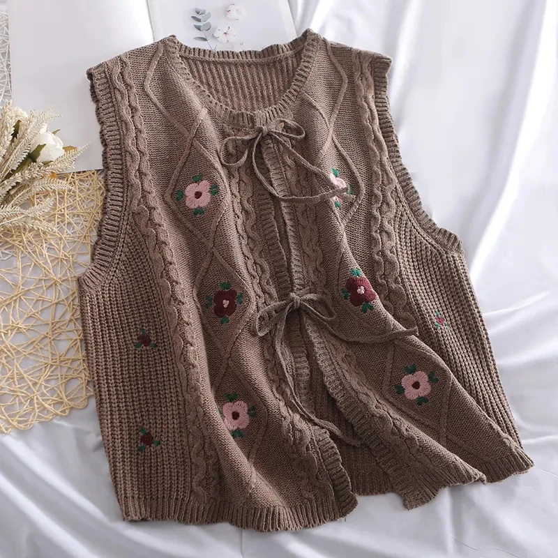 Retro Korean-Style Floral Embroidered Cardigan Jacket for Women Breathable Knit Tops Thin Casual Style for Spring Season