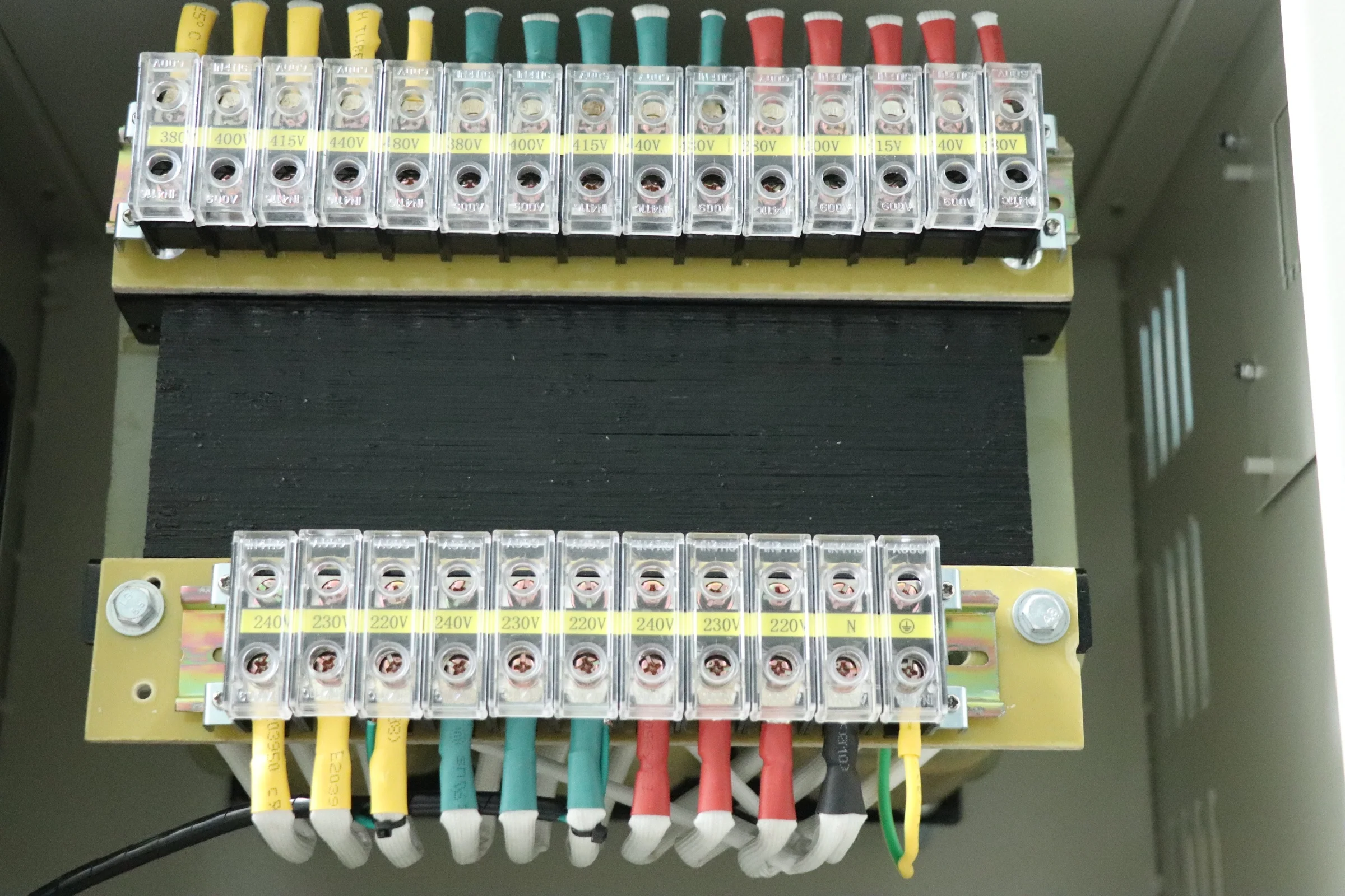 50 KVA 三相変圧器 380V から 220V への降圧型交流変圧器| Alibaba.com